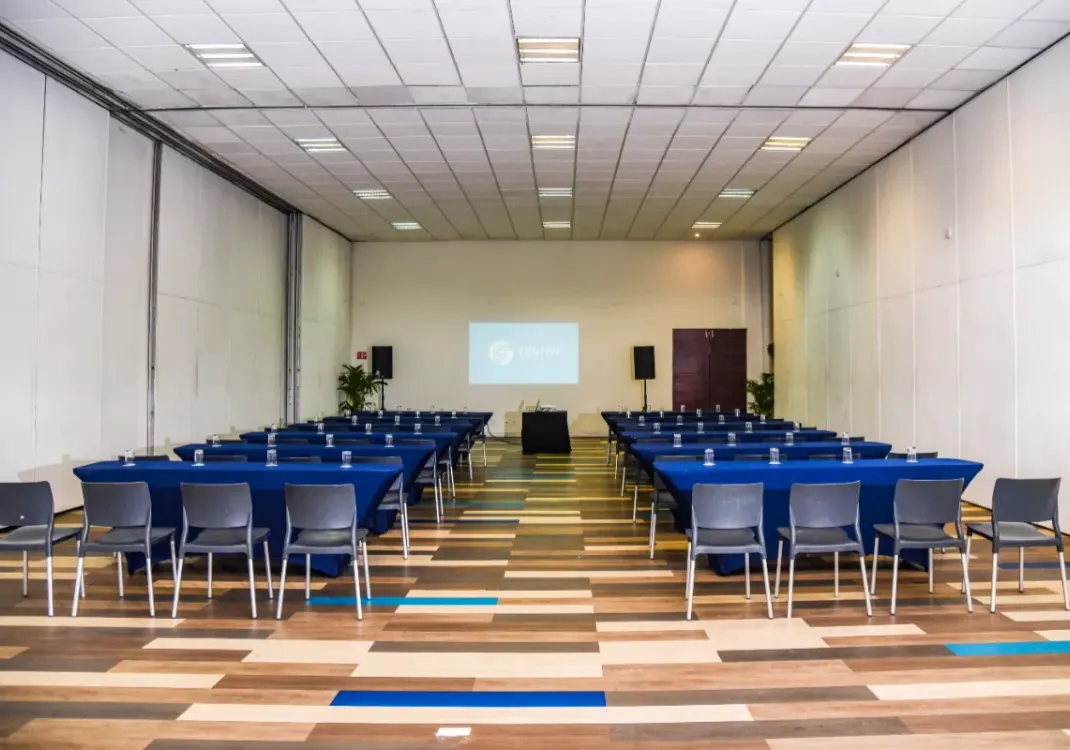 Salón Michoacán Hotel Fontán Ixtapa Salón Michoacán Hotel Fontán Ixtapa